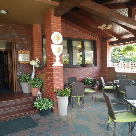 Hotel Rypsowka Nowy Sacz Exterior photo